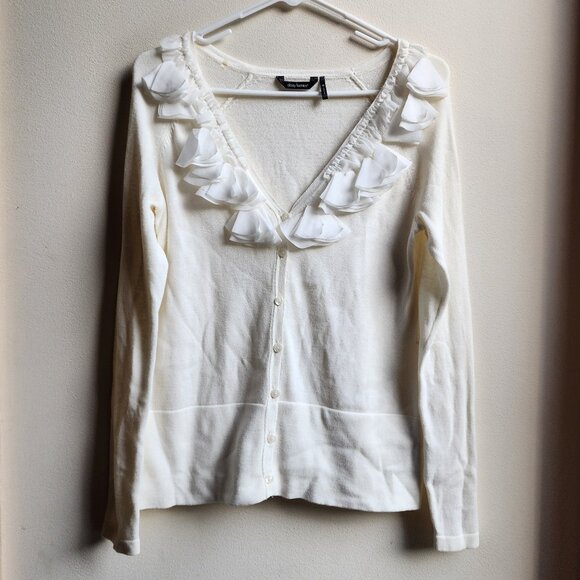 Daisy Fuentes Cream Ruffled Button Down Cardigan Size Small - Picture 1 of 16